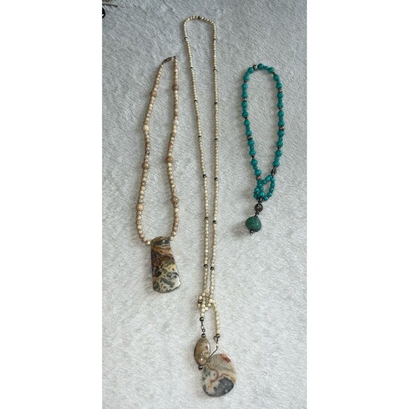 3 beaded NECKLACES - Picture 1 of 4